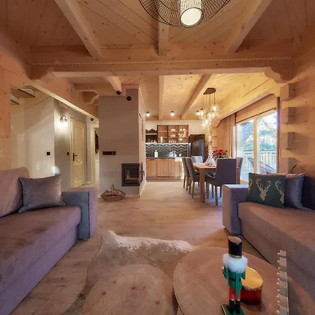 Tatra Wood House Boutique Chalet *
