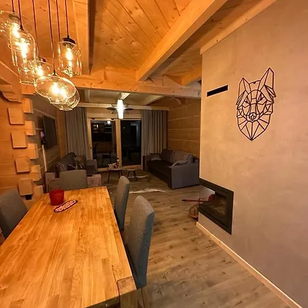 Tatra Wood House Boutique Шале *